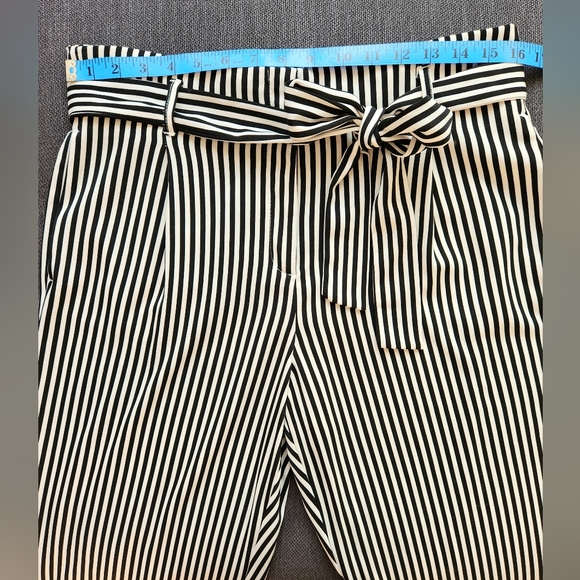 Dynamite High Waisted Wide-Leg Black & White Striped Pants Size Large - Picture 7 of 12